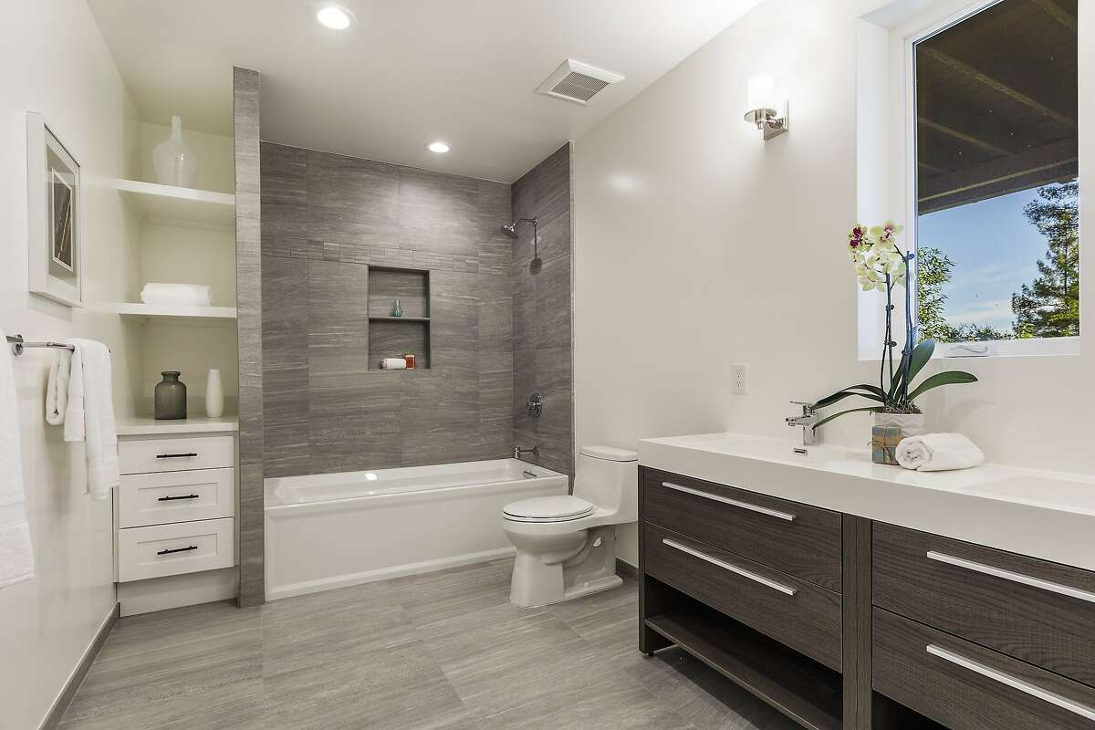 Modern Bathroom Remodeling Services